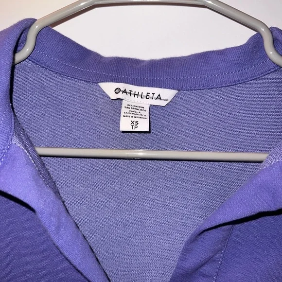 Periwinkle Athleta Cropped Pullover - Picture 3 of 3